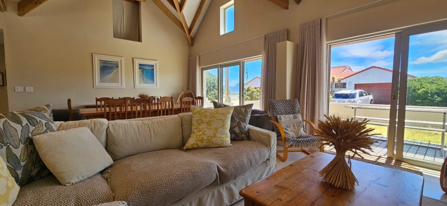 3 Bedroom Property for Sale in Meerenbosch Western Cape